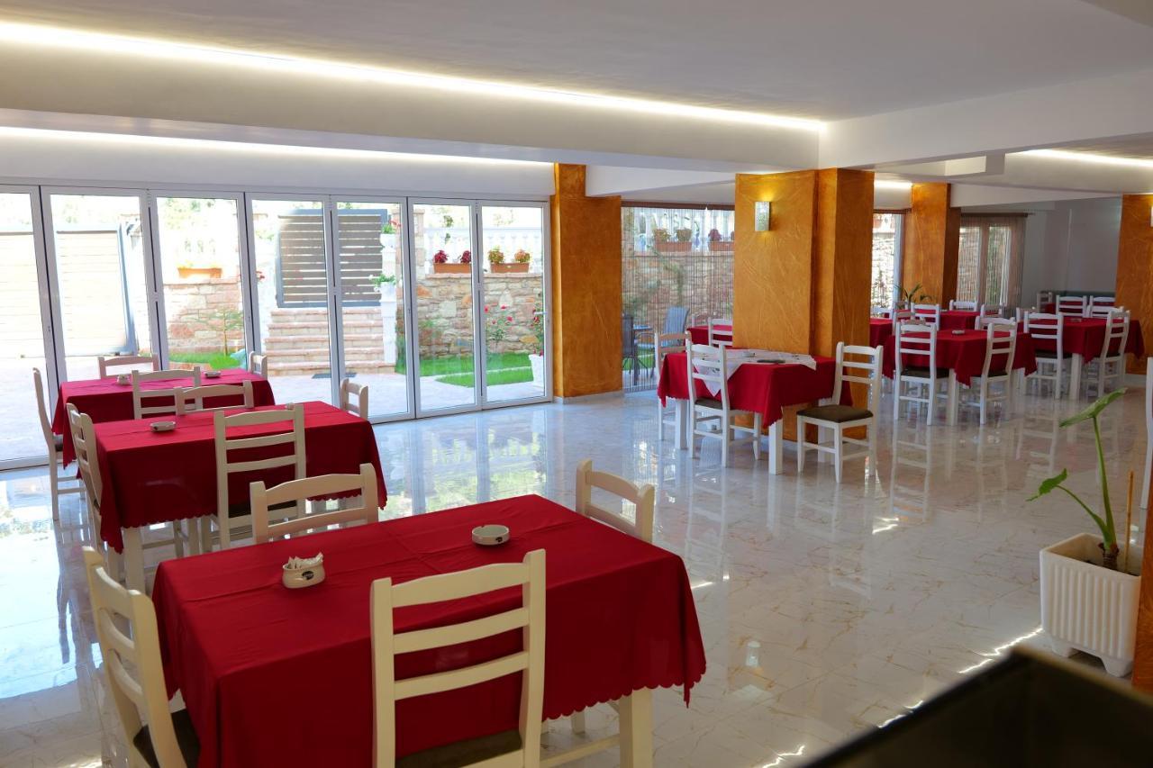 Elite Hotel Саранда Екстер'єр фото