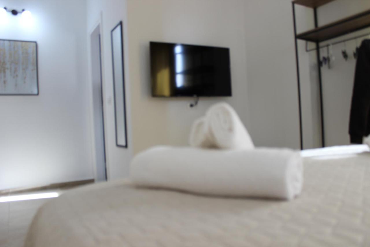 Elite Hotel Саранда Екстер'єр фото