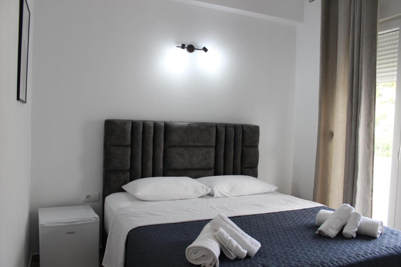Elite Hotel Саранда Екстер'єр фото